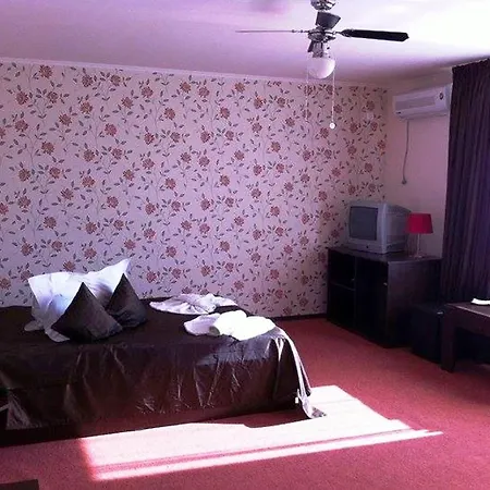 Omega Mamaia Nord Guest house